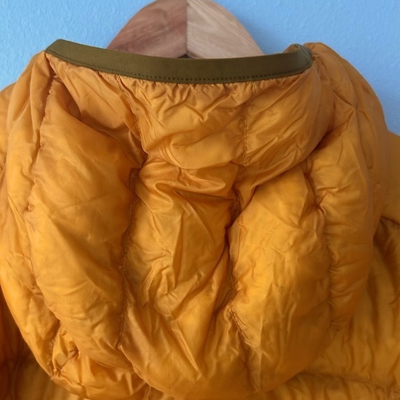 Arc’teryx • Lightweight Cerium Hoodie Size Extra Large Edziza Yellow Orange - Picture 13 of 16